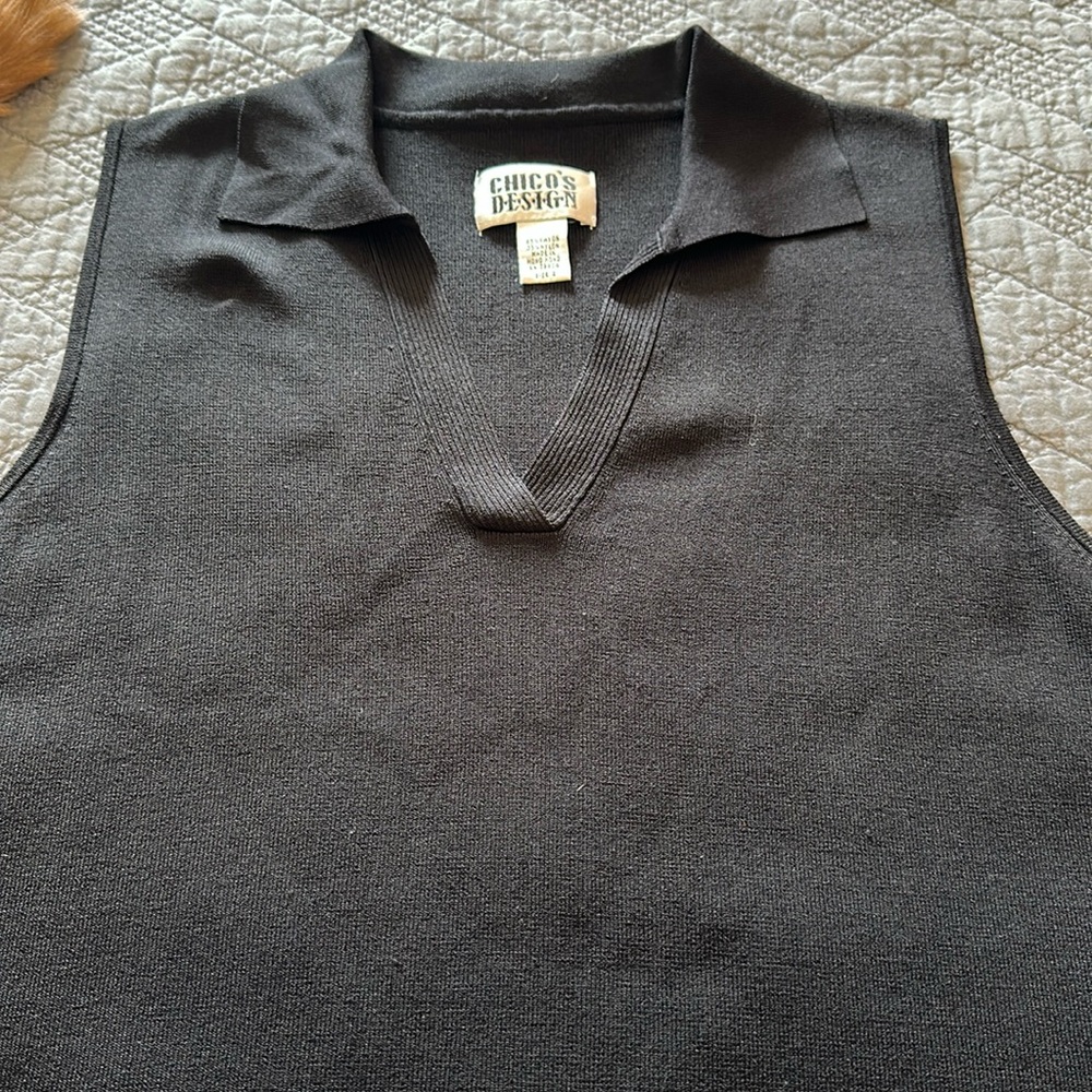 Chico’s Rayon/Nylon Sleeveless Sweater Top Sz. 2 PTP 17” L 22” New Condition